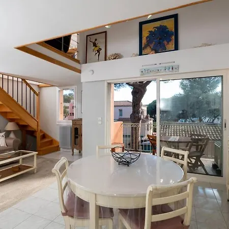 Duplex A 500 M Du Port D'hyeres Lesclesdenicole Le Pradet * Hyères
