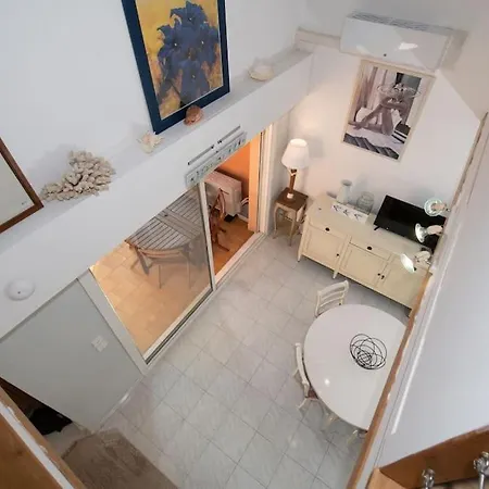 Duplex A 500 M Du Port D'hyeres Lesclesdenicole Le Pradet Apartamento Hyères