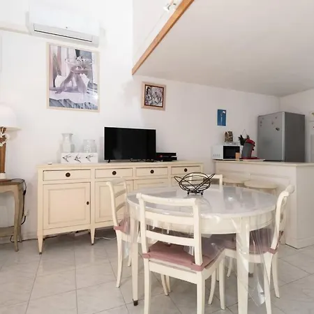Apartamento Duplex A 500 M Du Port D'hyeres Lesclesdenicole Le Pradet